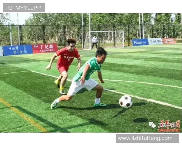 足球明星畅游青秀山感受自然之美与运动激情的完美结合