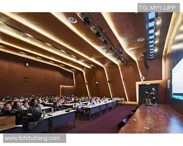 重庆足球队逆袭全国锦标赛的辉煌历程与背后故事揭秘